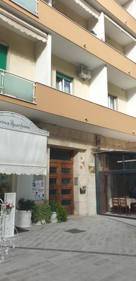 佩斯卡拉Regina Elena Al Mare公寓 外观 照片